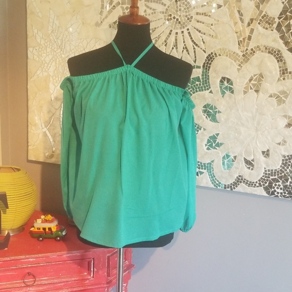 Showlai off shoulder top